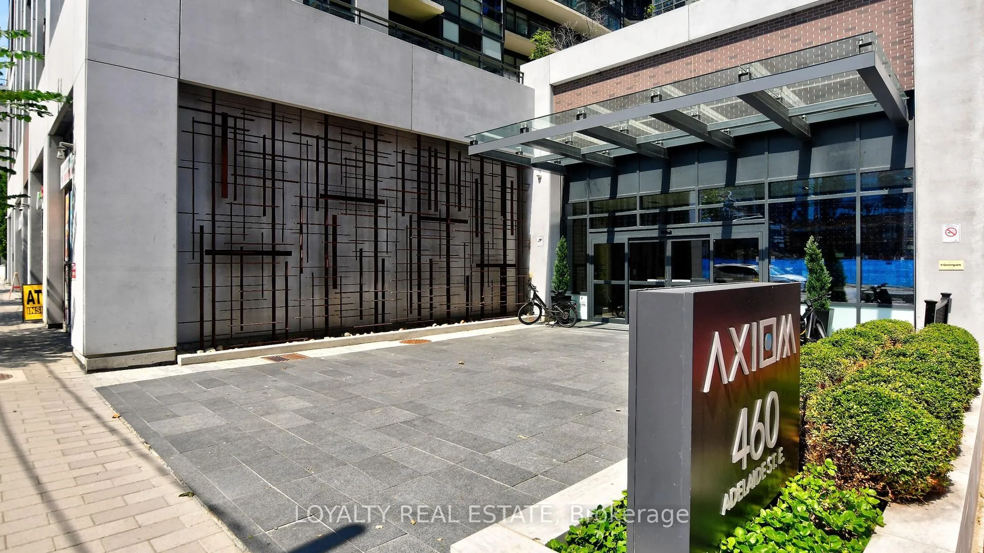 Photo 4 of Unit 1221, 460 Adelaide Street E, Toronto, Moss Park — HOMEH
