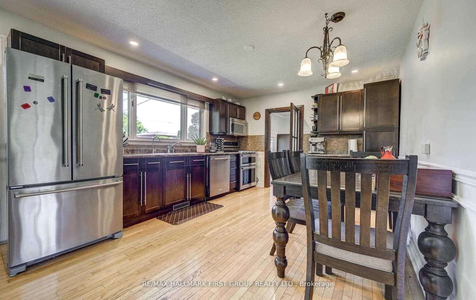 Photo 11 of 311 Frederick Street, Whitby, Blue Grass Meadows — HOMEH