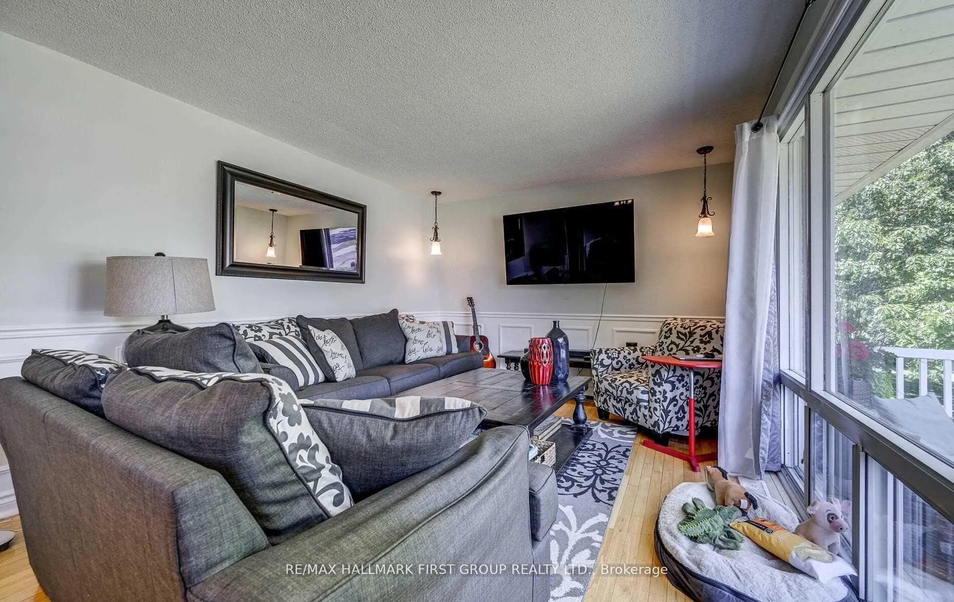 Photo 14 of 311 Frederick Street, Whitby, Blue Grass Meadows — HOMEH