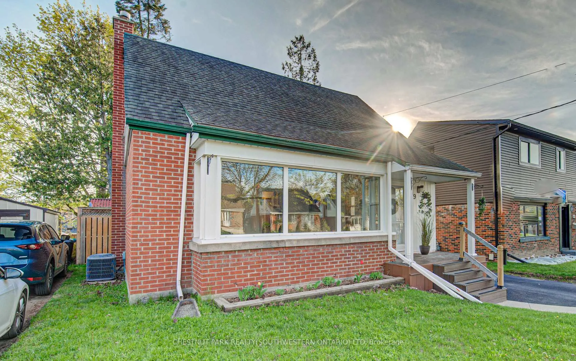 Photo 3 of 99 Belmont Avenue W, Kitchener — HOMEH