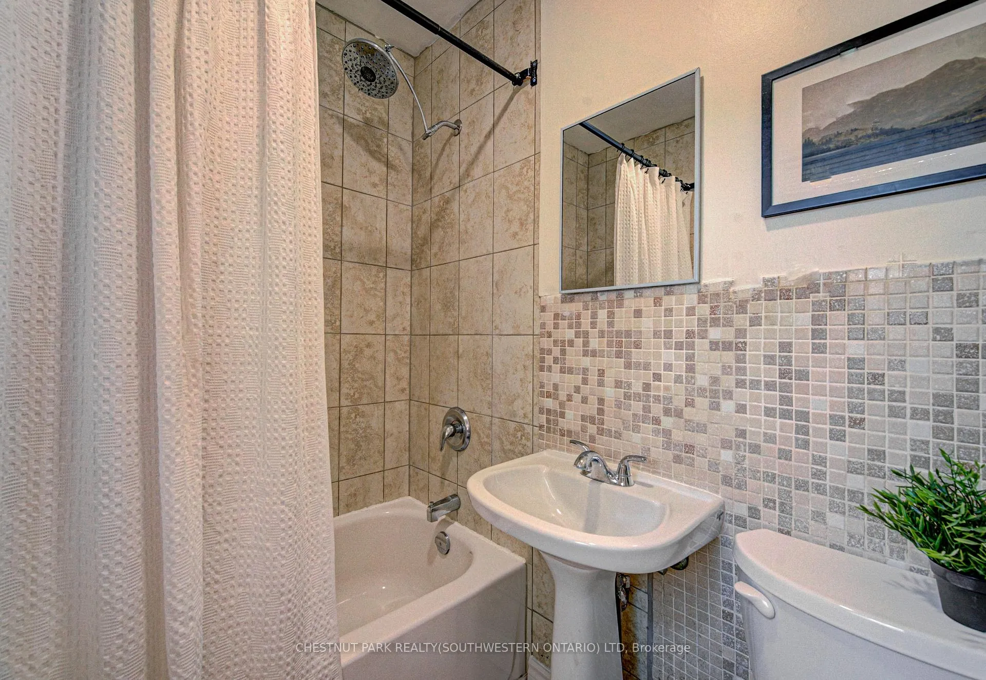Photo 20 of 99 Belmont Avenue W, Kitchener — HOMEH