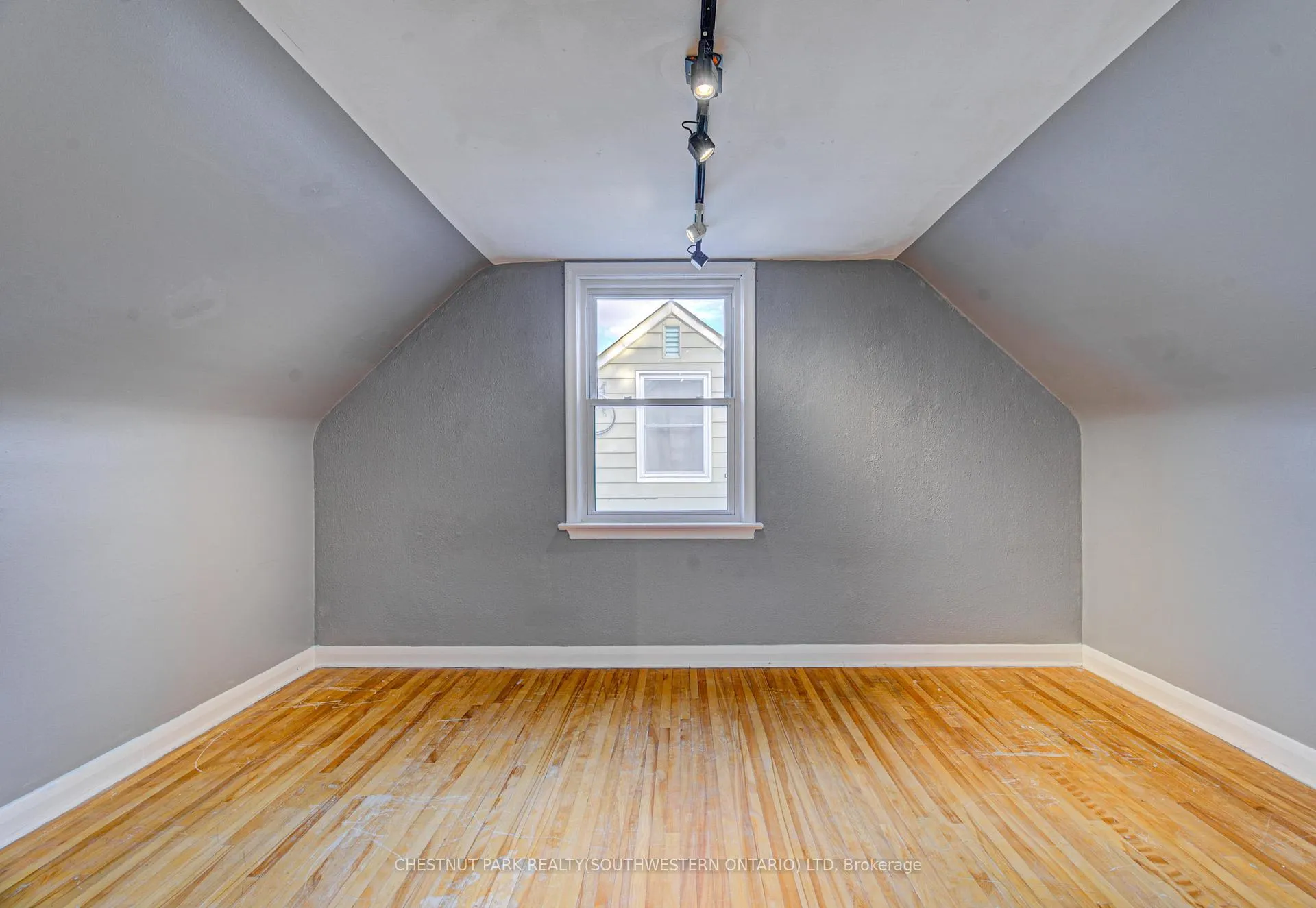 Photo 21 of 99 Belmont Avenue W, Kitchener — HOMEH