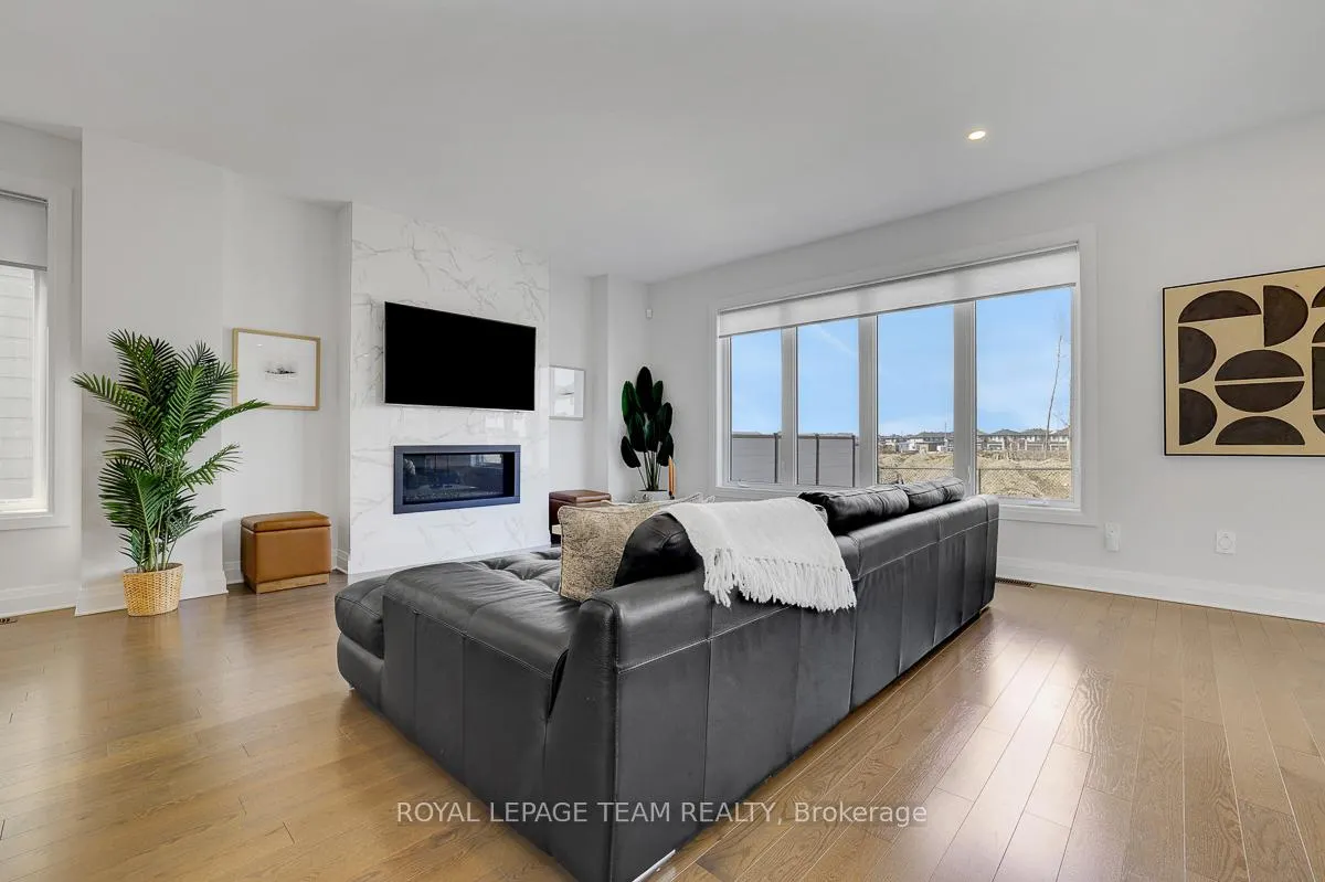 Photo 15 of 949 Atrium Ridge, Ottawa, Riverside South/Gloucester Glen — HOMEH