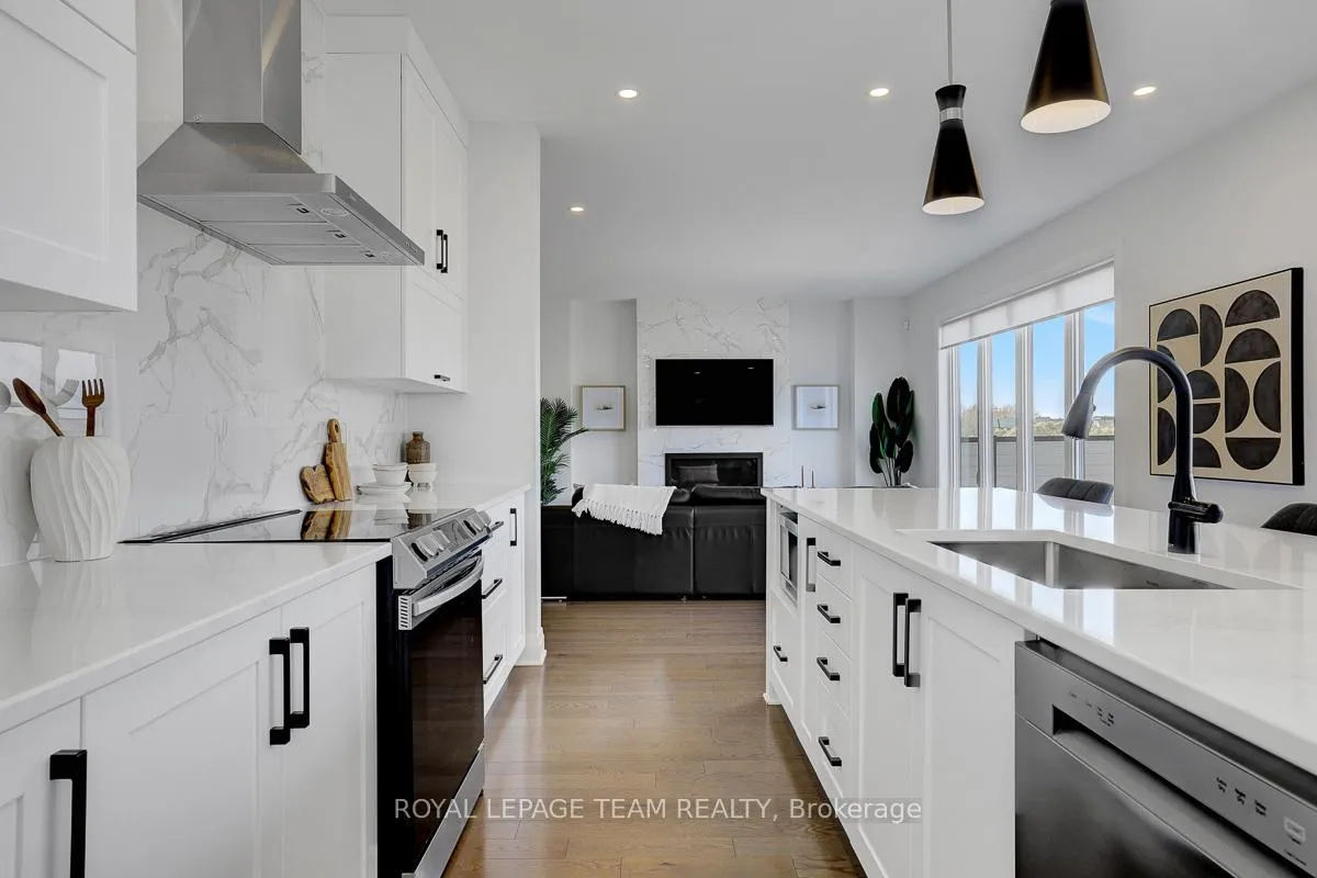 Photo 20 of 949 Atrium Ridge, Ottawa, Riverside South/Gloucester Glen — HOMEH