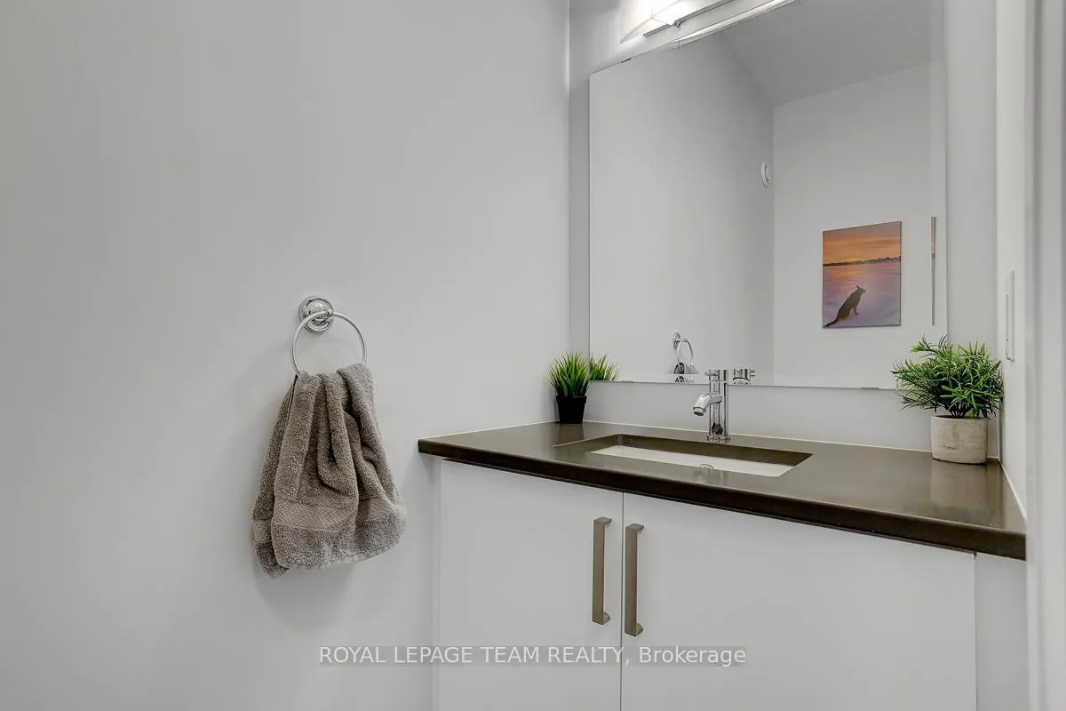 Photo 25 of 949 Atrium Ridge, Ottawa, Riverside South/Gloucester Glen — HOMEH