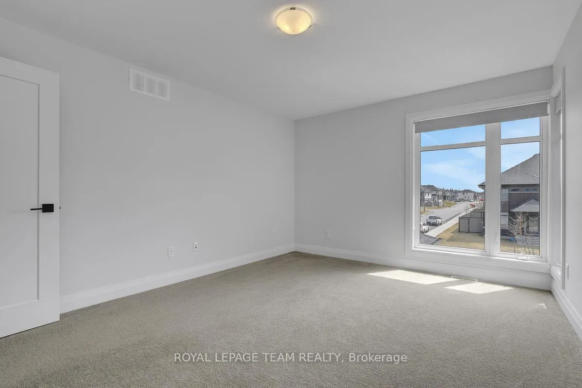 Photo 38 of 949 Atrium Ridge, Ottawa, Riverside South/Gloucester Glen — HOMEH