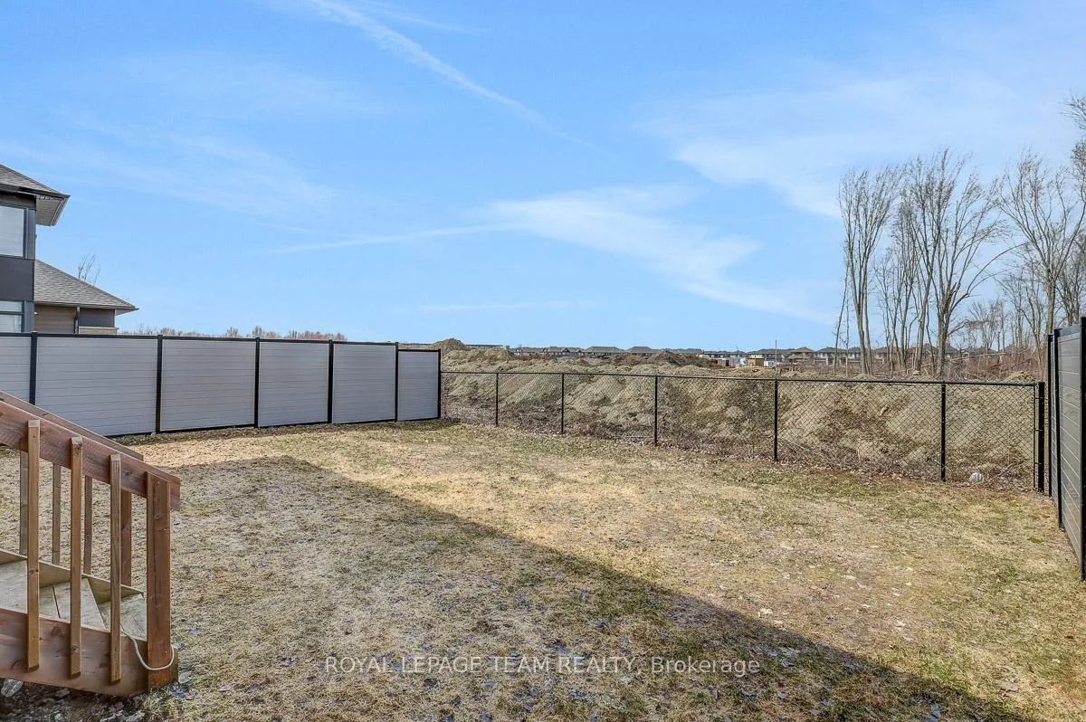 Photo 46 of 949 Atrium Ridge, Ottawa, Riverside South/Gloucester Glen — HOMEH