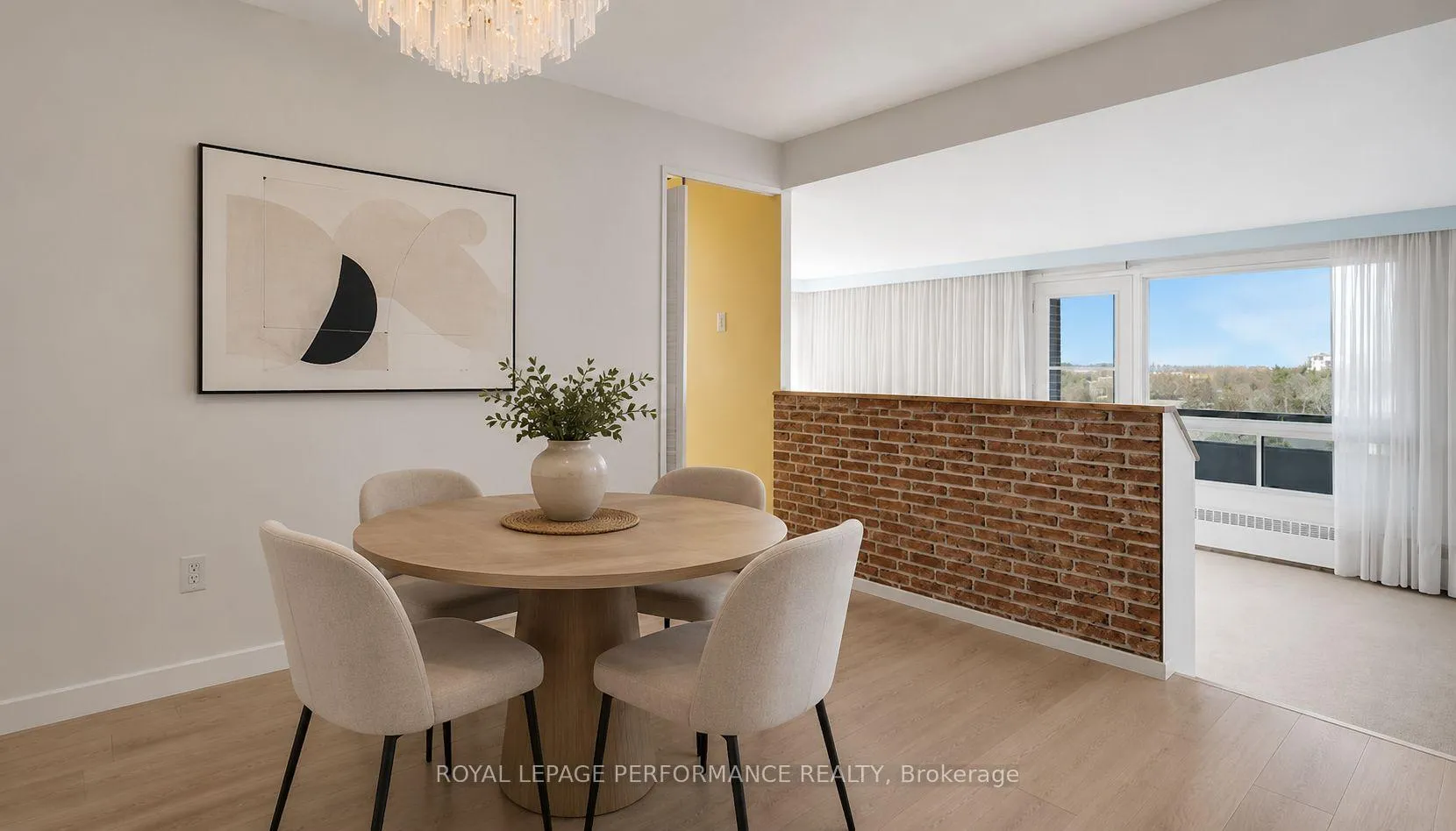 Photo 6 of Unit 903, 915 Elmsmere Road, Ottawa, Beacon Hill South — HOMEH