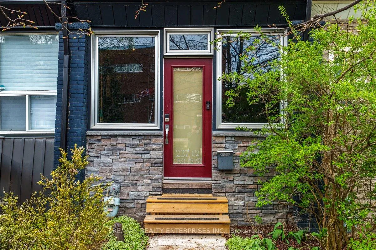 Photo 2 of 237A Leslie Street, Toronto, South Riverdale — HOMEH