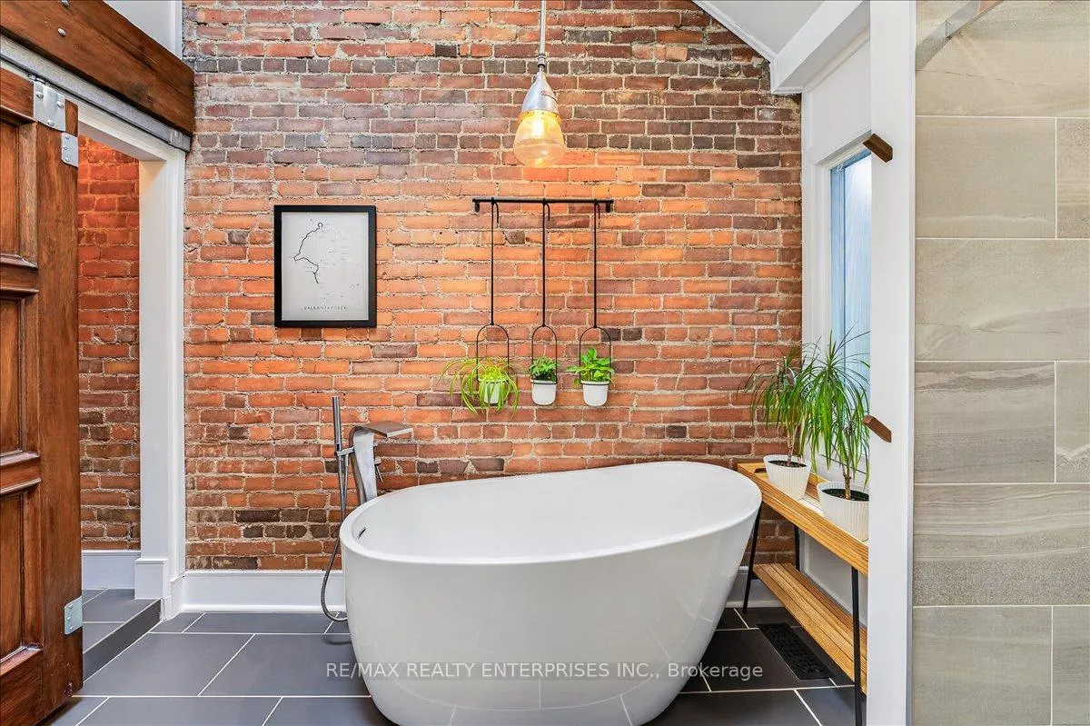 Photo 18 of 237A Leslie Street, Toronto, South Riverdale — HOMEH