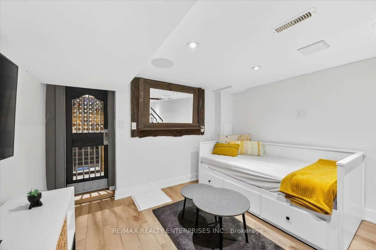 Photo 23 of 237A Leslie Street, Toronto, South Riverdale — HOMEH