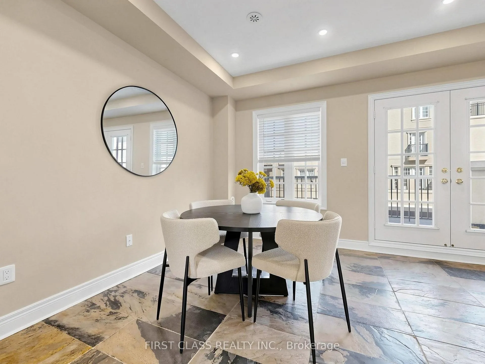 Photo 6 of 40 Bonnycastle Road, Markham, Unionville — HOMEH