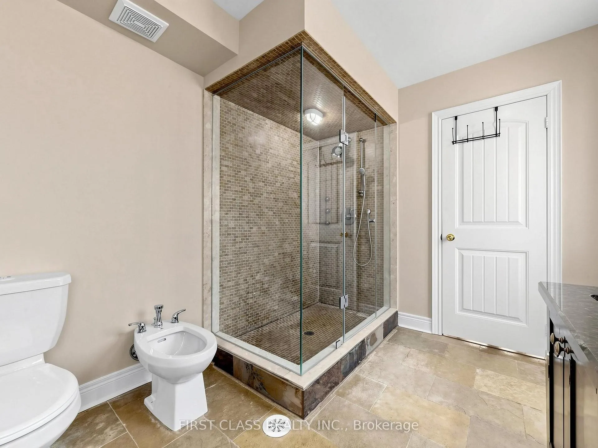 Photo 11 of 40 Bonnycastle Road, Markham, Unionville — HOMEH