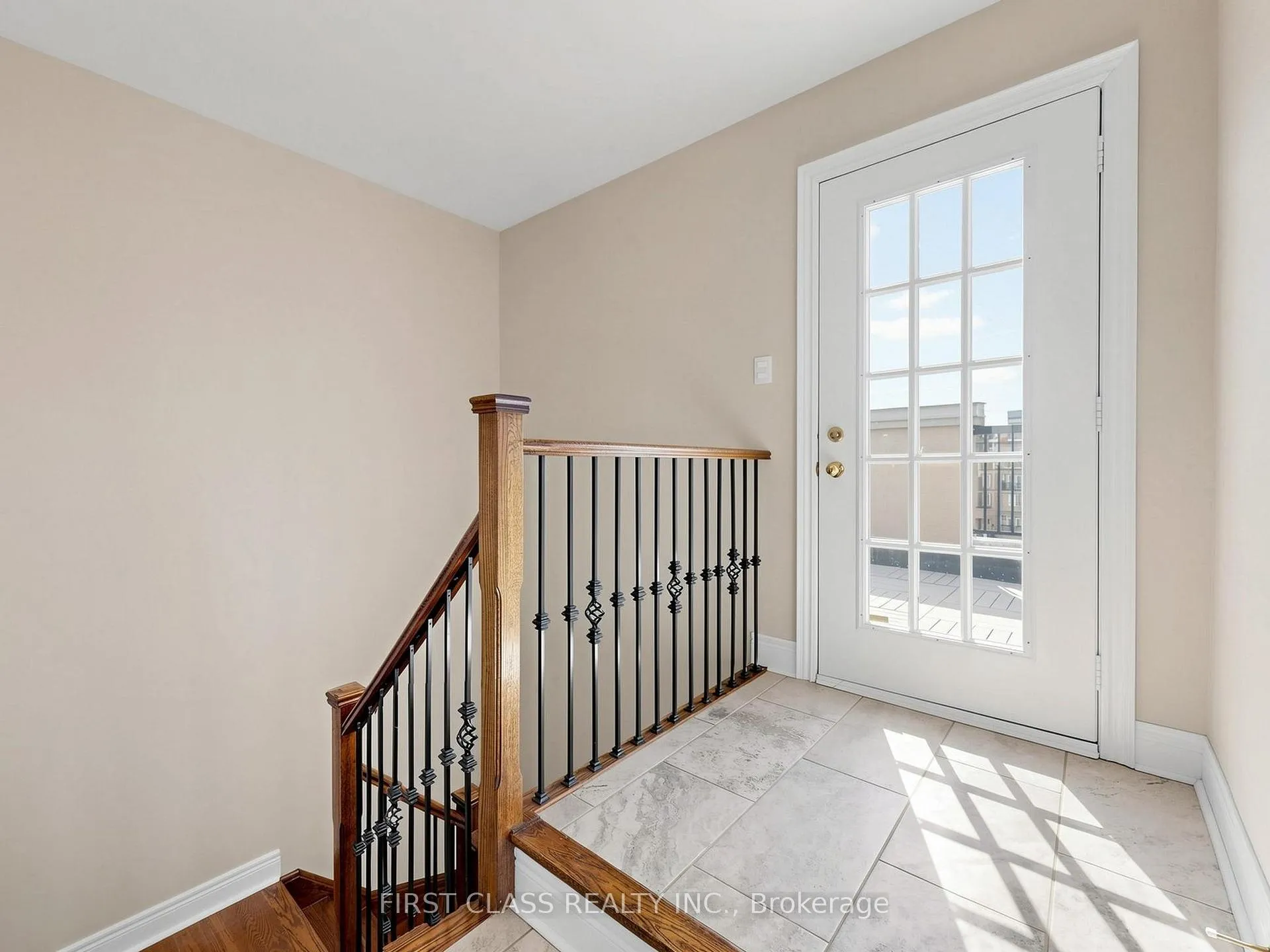 Photo 13 of 40 Bonnycastle Road, Markham, Unionville — HOMEH