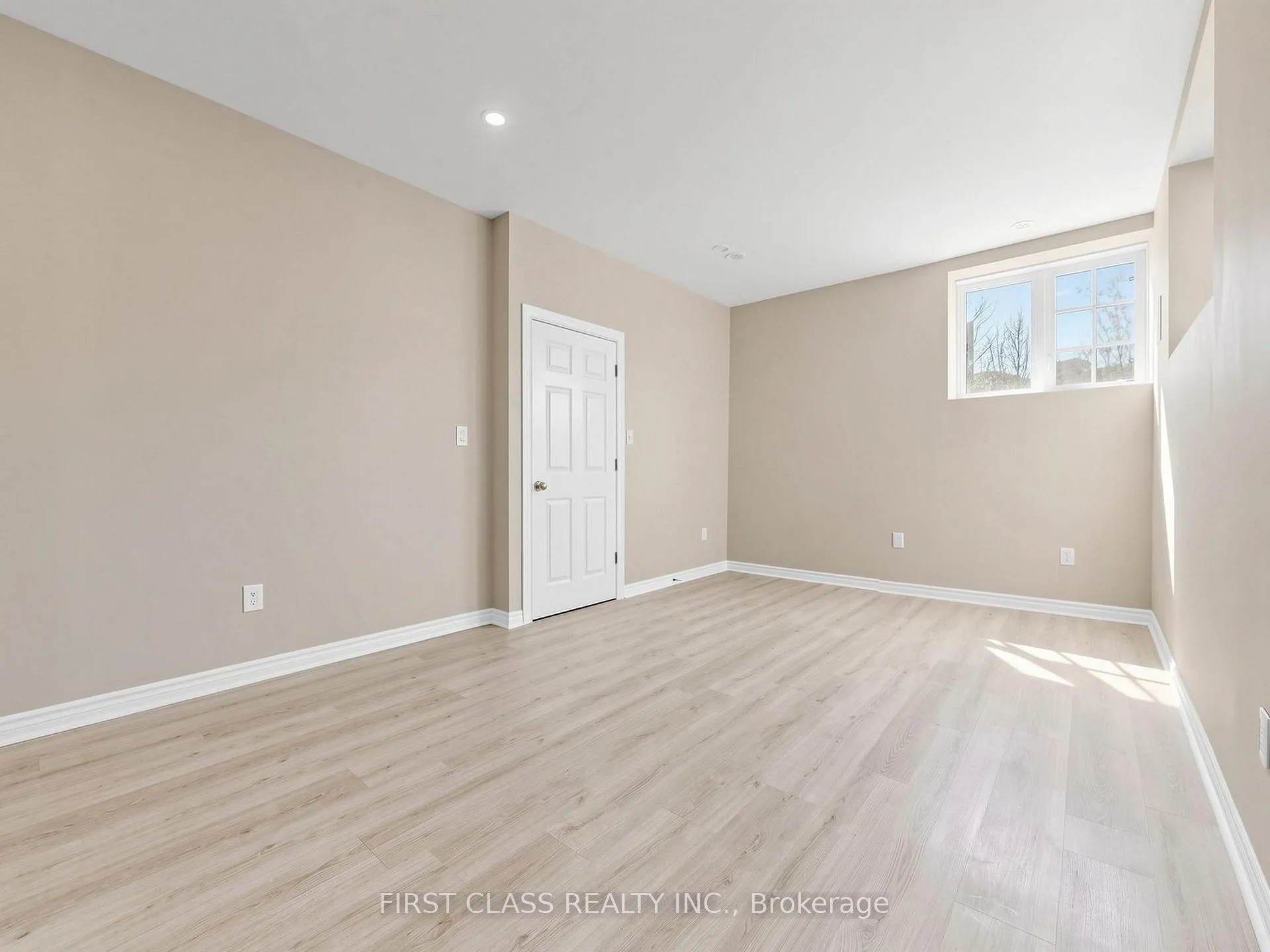 Photo 16 of 40 Bonnycastle Road, Markham, Unionville — HOMEH