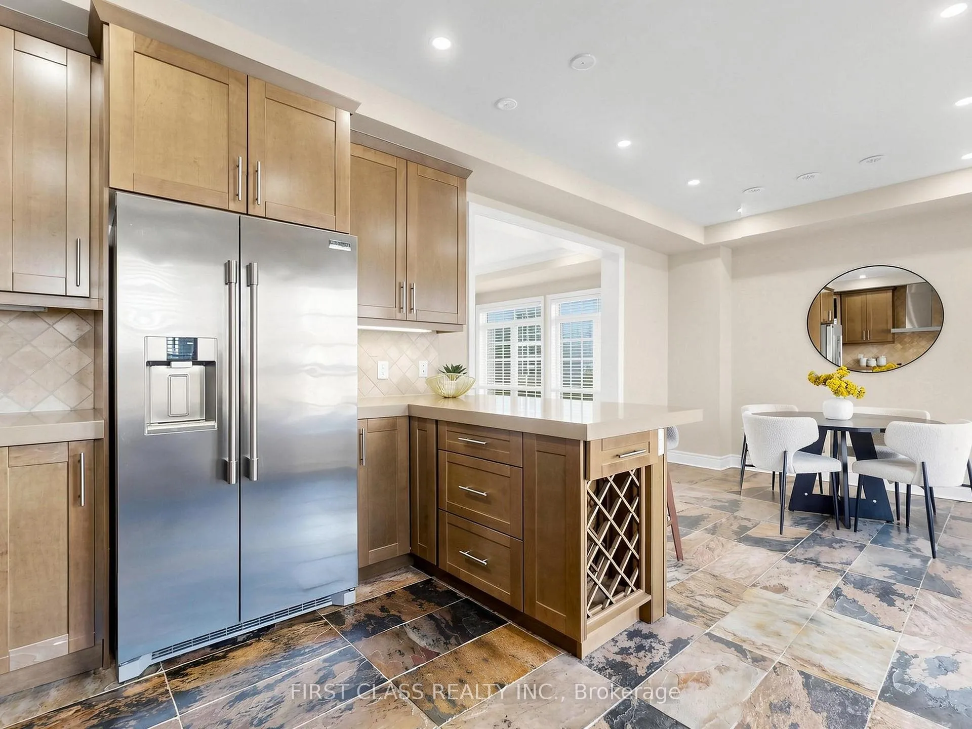 Photo 33 of 40 Bonnycastle Road, Markham, Unionville — HOMEH