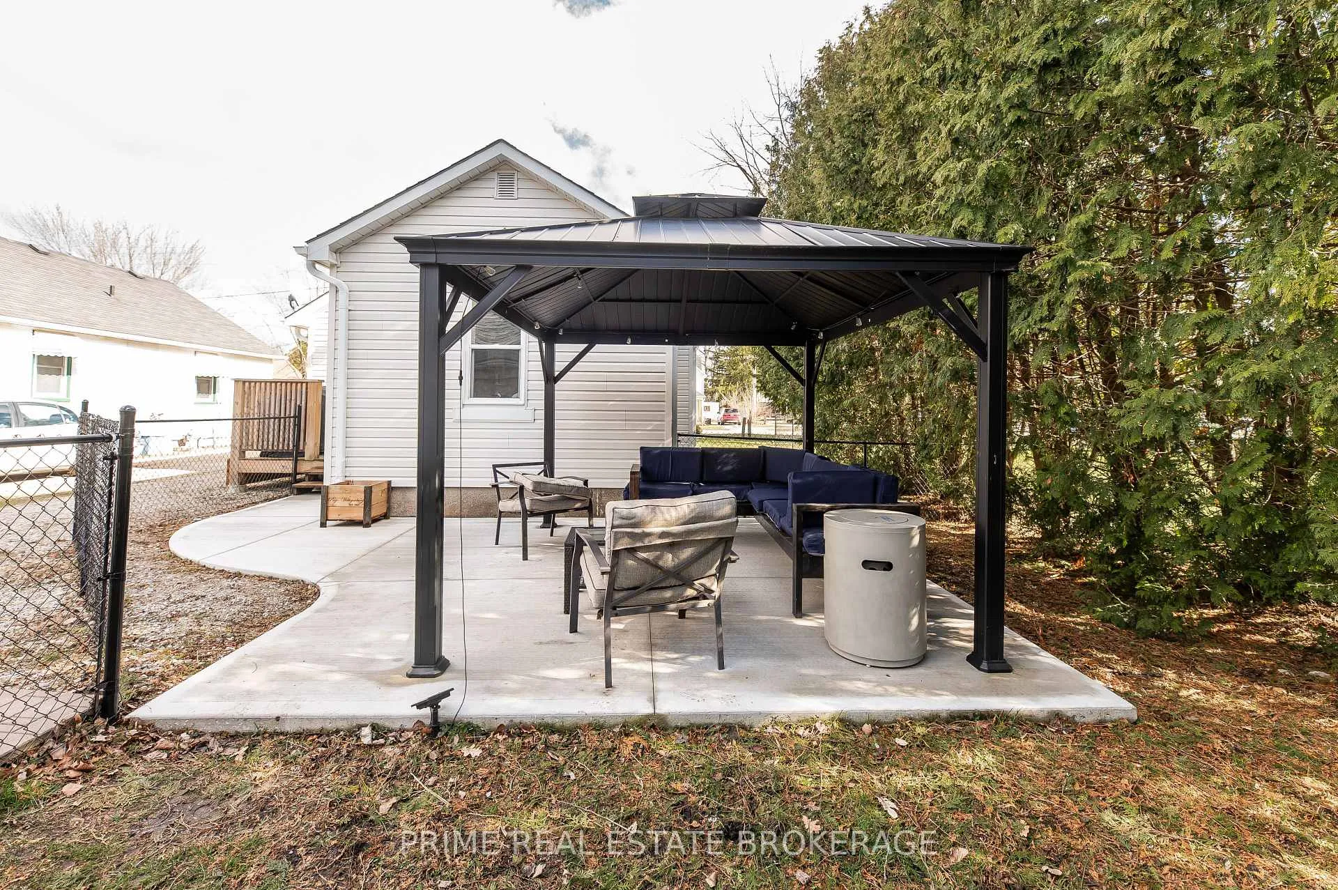 Photo 23 of 139 Main Street, West Elgin, West Lorne — HOMEH