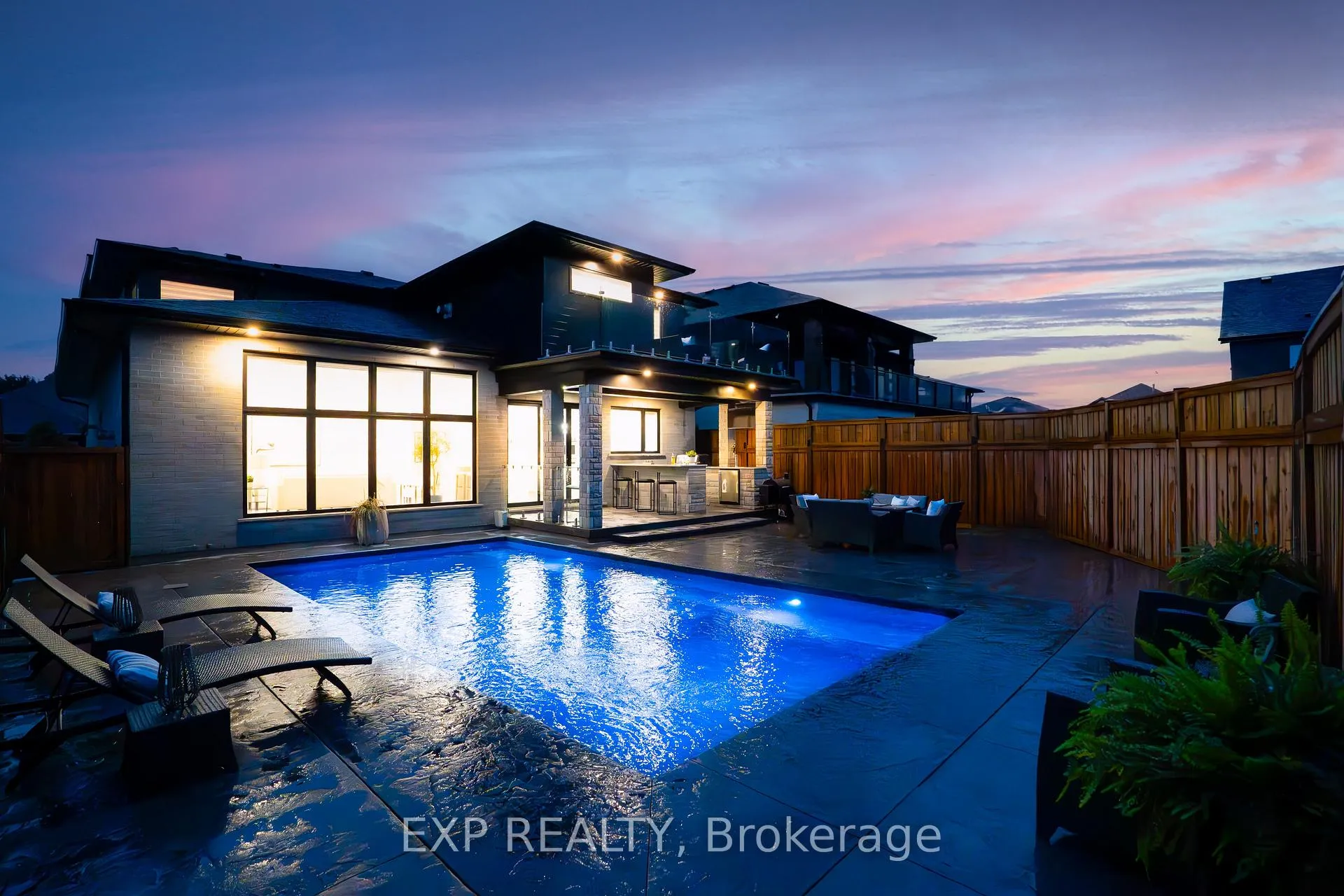 Photo 25 of 1052 Walton Avenue, North Perth, Wallace — HOMEH