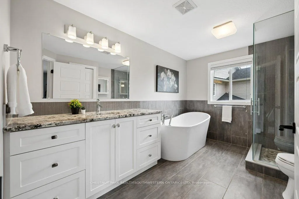 Photo 25 of 641 Interlaken Drive, Waterloo — HOMEH