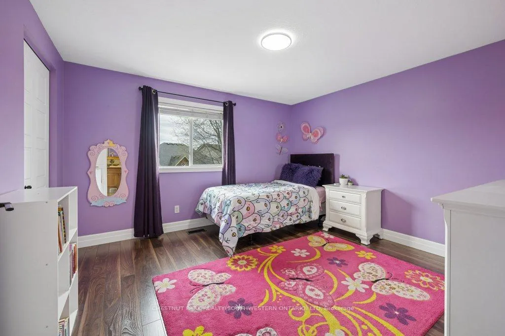 Photo 27 of 641 Interlaken Drive, Waterloo — HOMEH