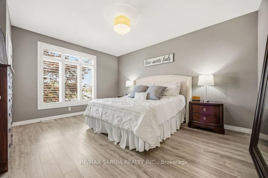 Photo 13 of 233 Paolo Street, Sarnia — HOMEH