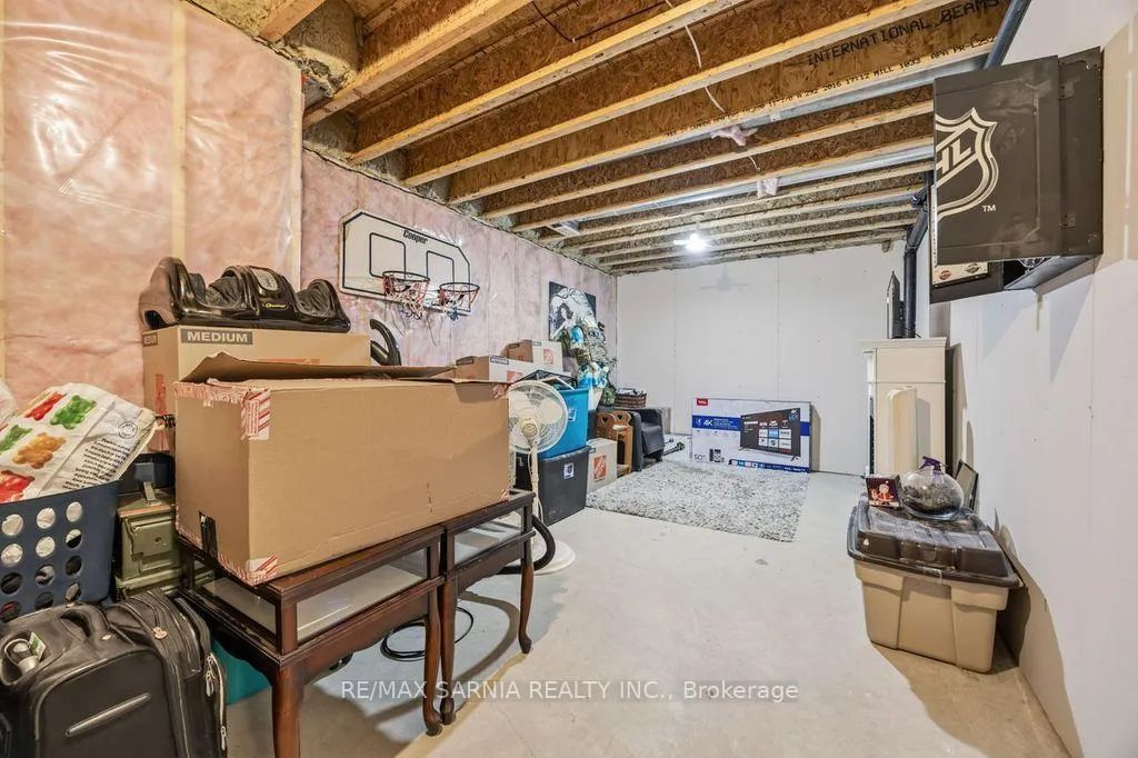 Photo 31 of 233 Paolo Street, Sarnia — HOMEH