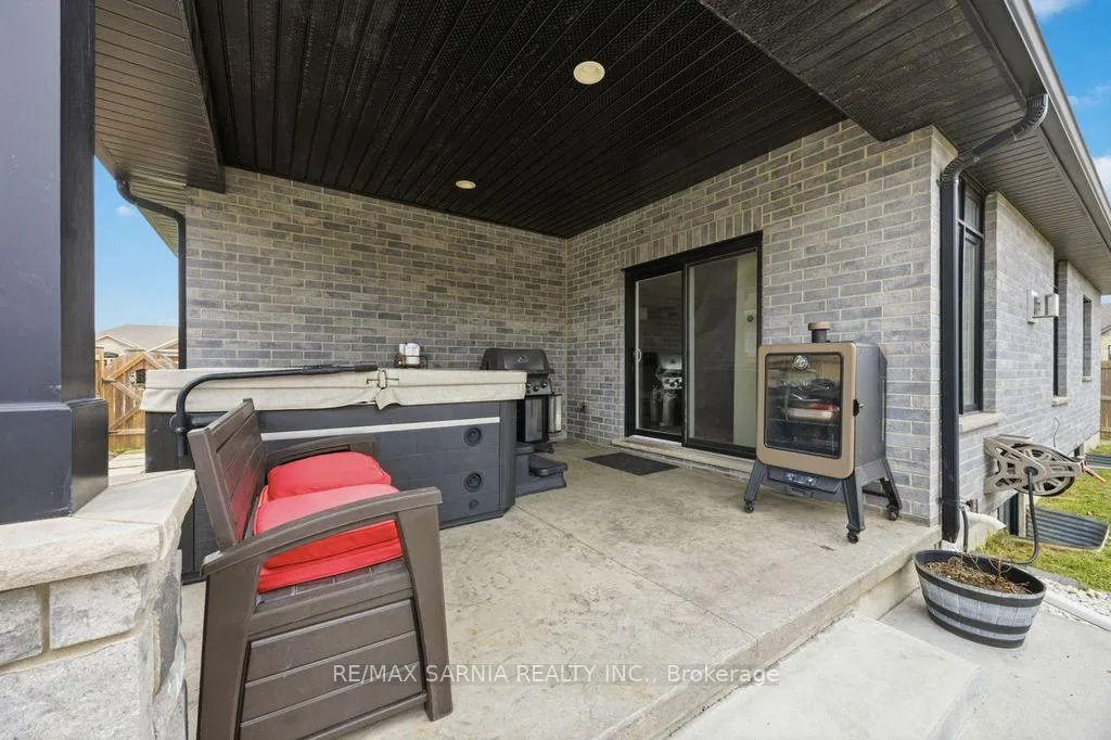 Photo 38 of 233 Paolo Street, Sarnia — HOMEH
