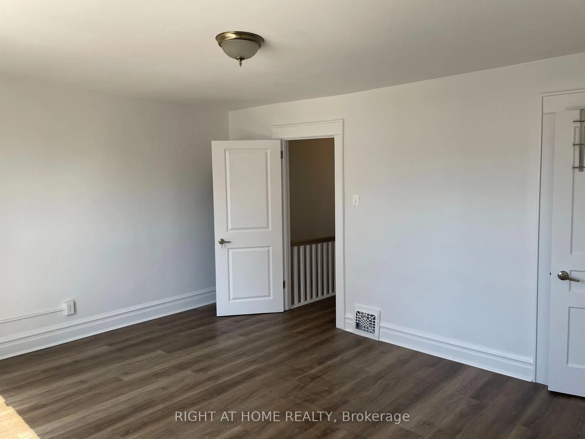 Photo 10 of 411B Preston Street, Ottawa, West Centre Town — HOMEH