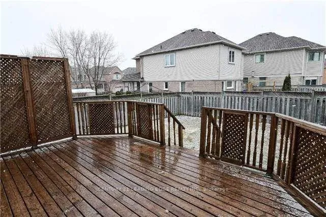 Photo 12 of 26 Bedell Crescent, Whitby, Rolling Acres — HOMEH