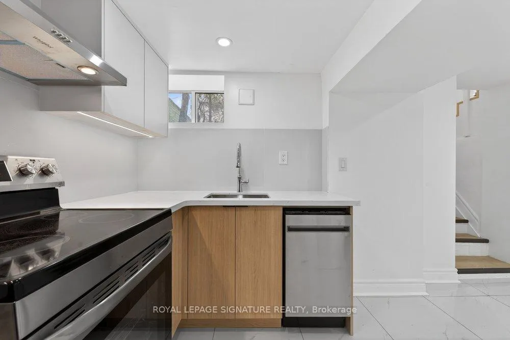 Photo 3 of Unit Lower, 146 Coleridge Avenue, Toronto, Woodbine-Lumsden — HOMEH