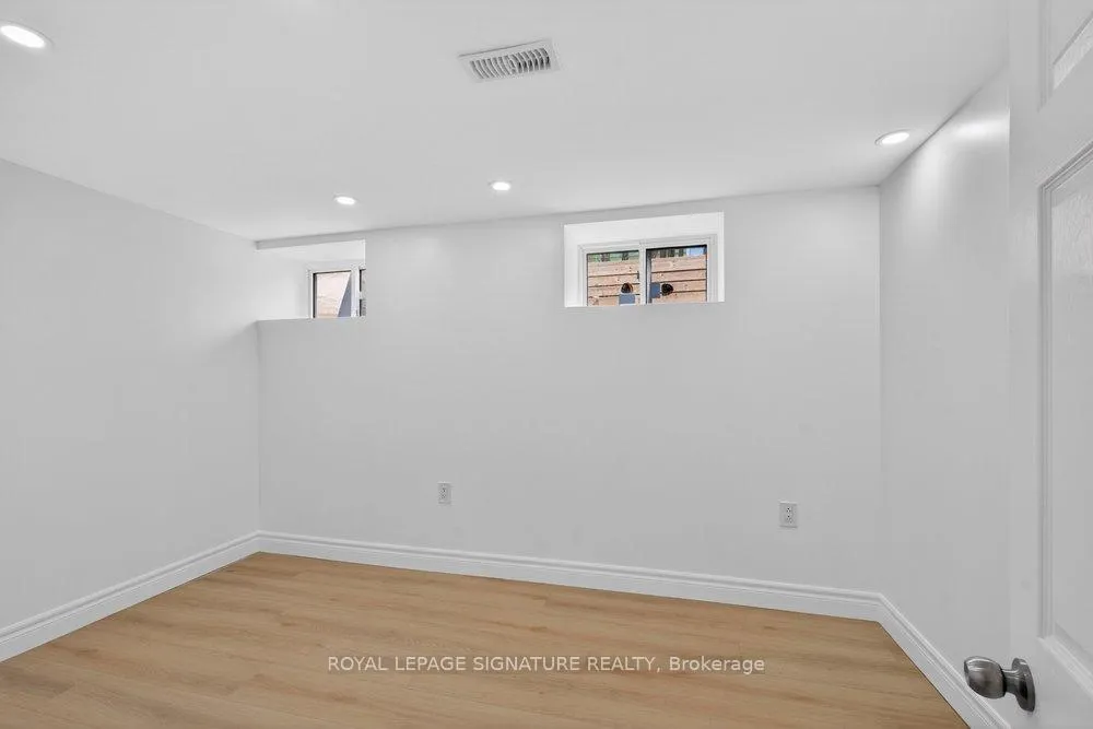 Photo 9 of Unit Lower, 146 Coleridge Avenue, Toronto, Woodbine-Lumsden — HOMEH