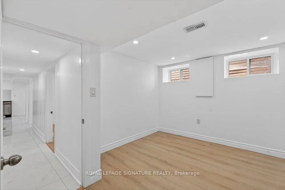 Photo 12 of Unit Lower, 146 Coleridge Avenue, Toronto, Woodbine-Lumsden — HOMEH
