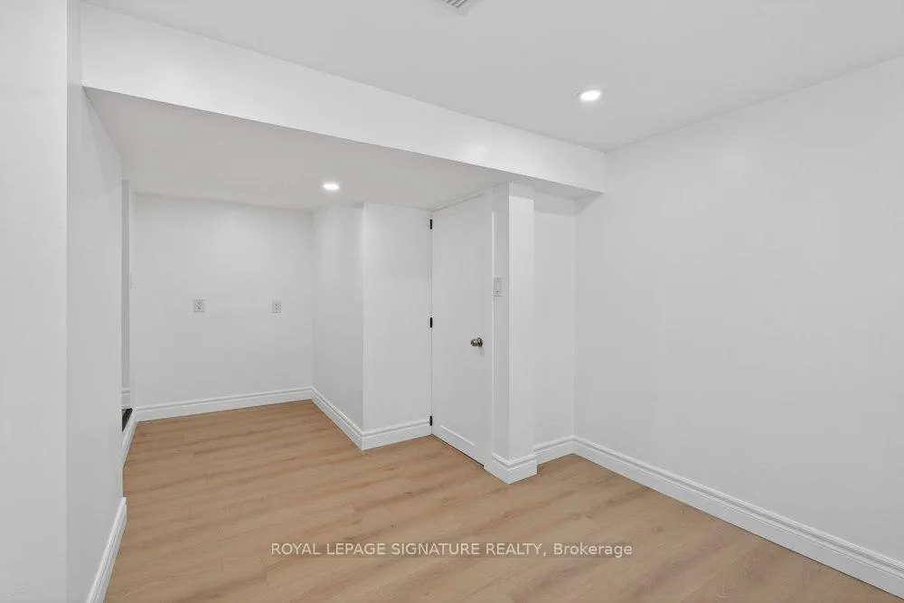 Photo 14 of Unit Lower, 146 Coleridge Avenue, Toronto, Woodbine-Lumsden — HOMEH