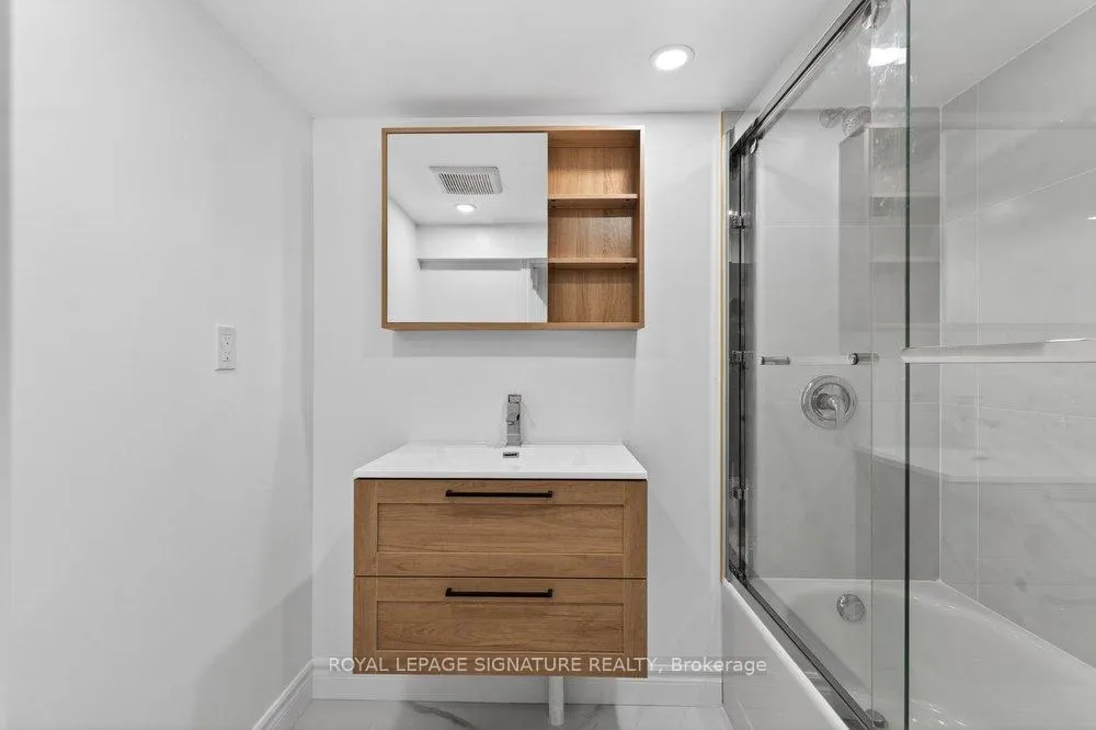 Photo 17 of Unit Lower, 146 Coleridge Avenue, Toronto, Woodbine-Lumsden — HOMEH