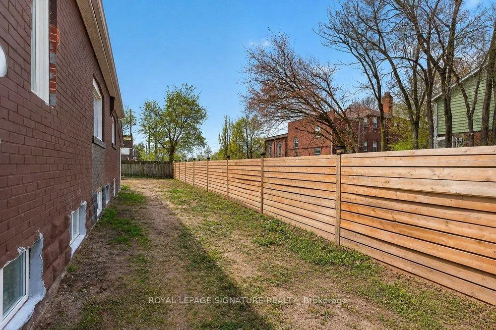 Photo 22 of Unit Lower, 146 Coleridge Avenue, Toronto, Woodbine-Lumsden — HOMEH