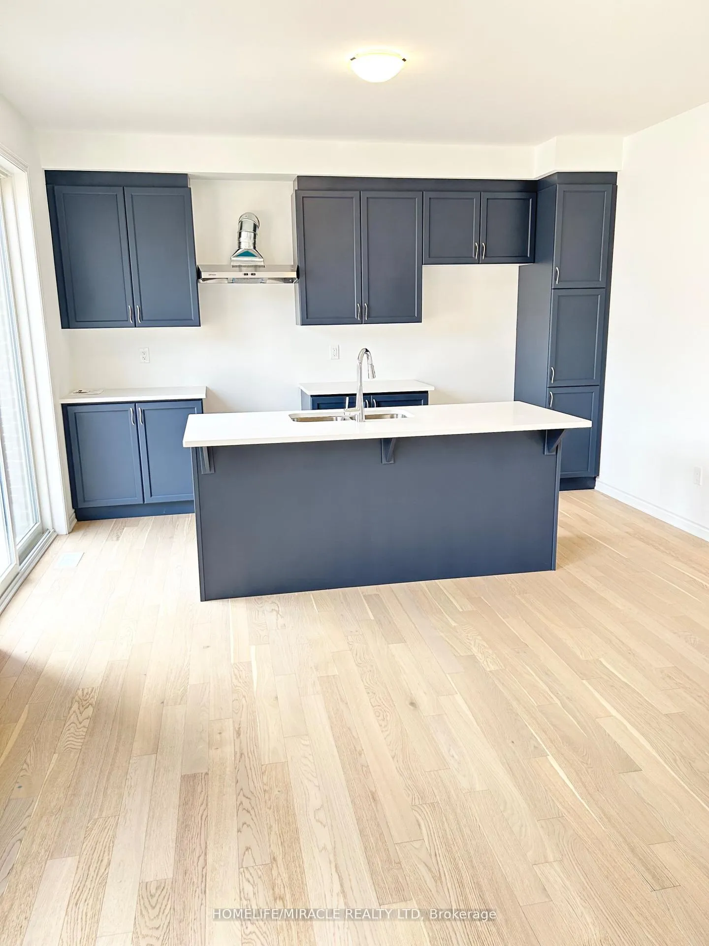 Photo 3 of 90 Milt Schmidt Street, Kitchener — HOMEH