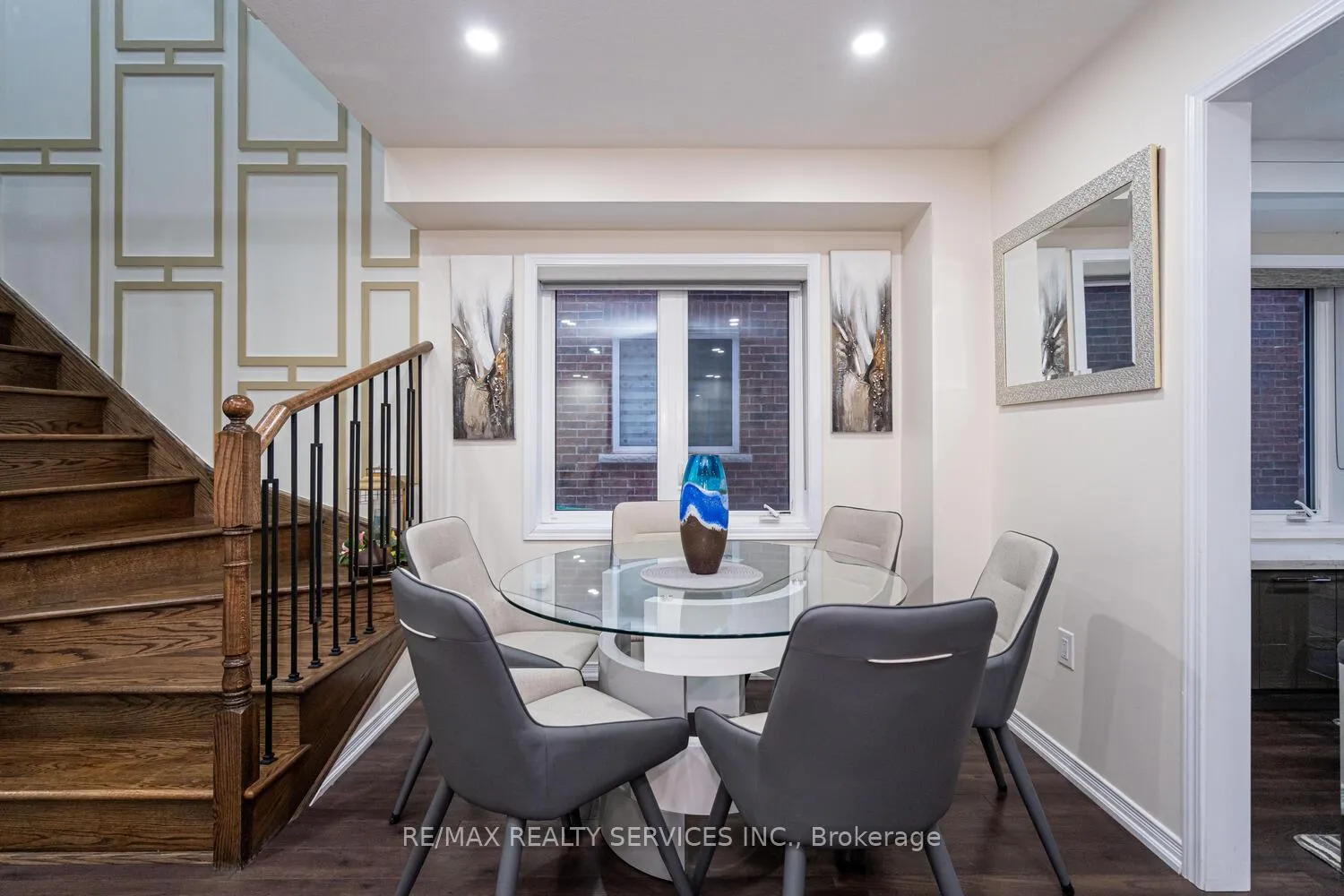 Photo 8 of 11 Hoover Road, Brampton, Northwest Brampton — HOMEH