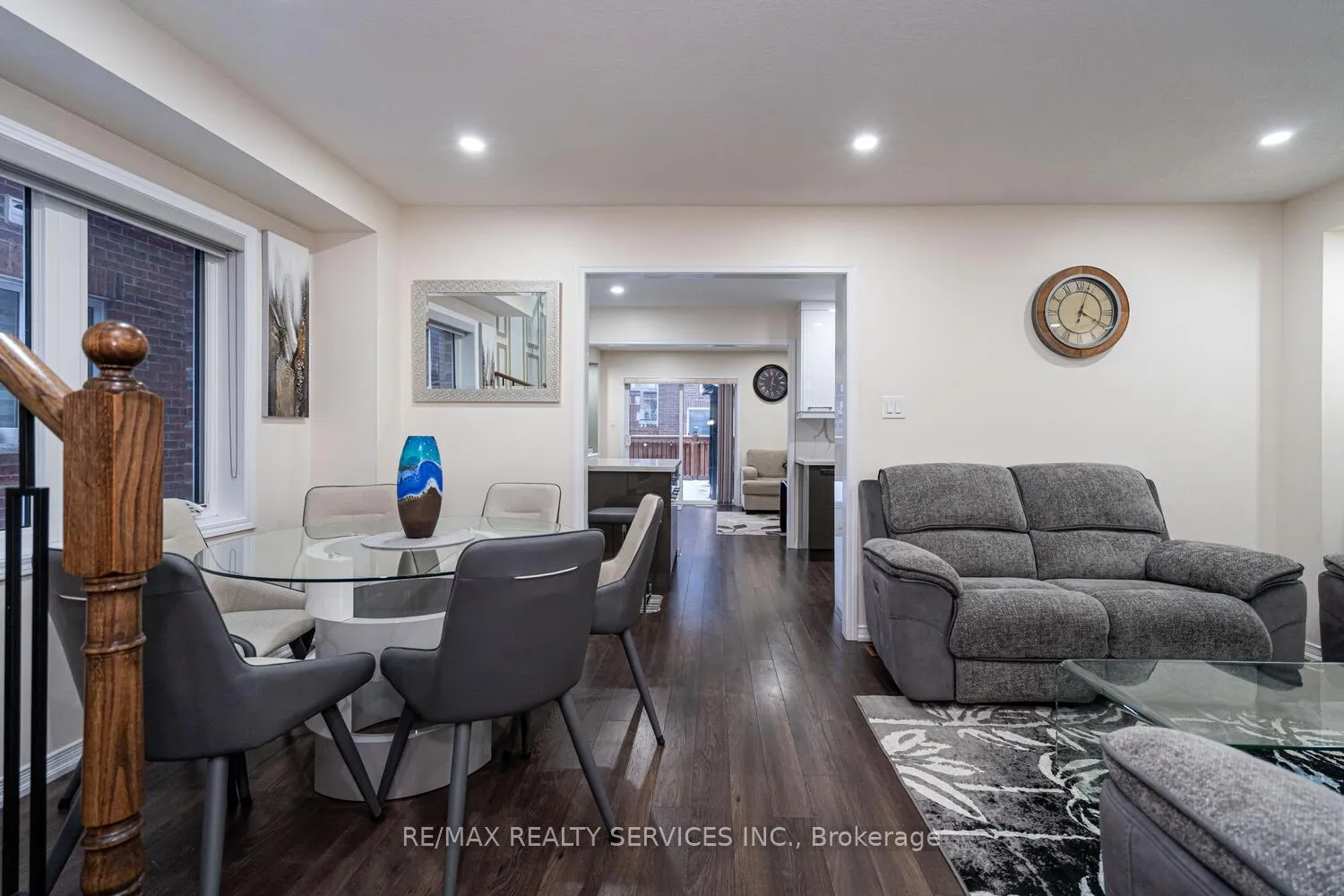 Photo 9 of 11 Hoover Road, Brampton, Northwest Brampton — HOMEH