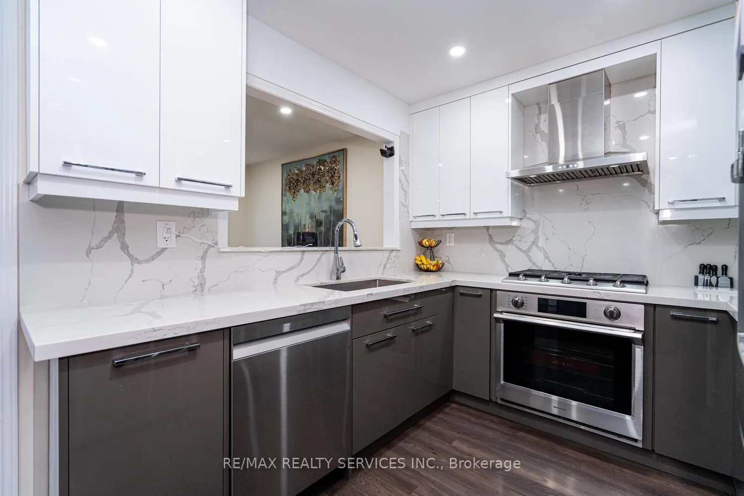 Photo 15 of 11 Hoover Road, Brampton, Northwest Brampton — HOMEH