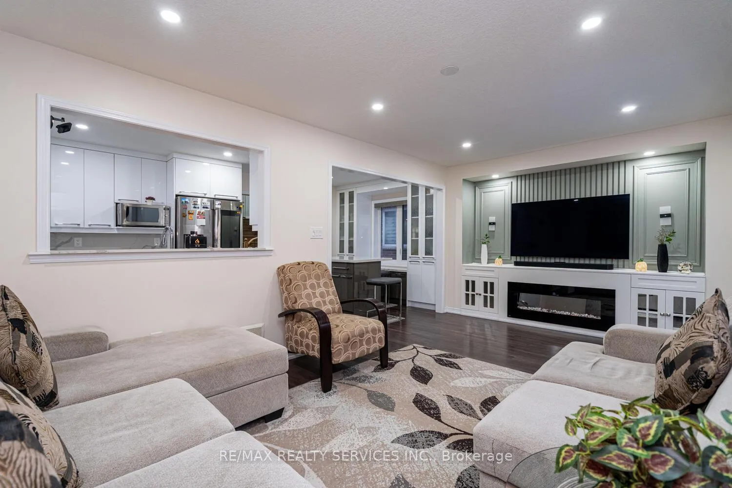 Photo 20 of 11 Hoover Road, Brampton, Northwest Brampton — HOMEH
