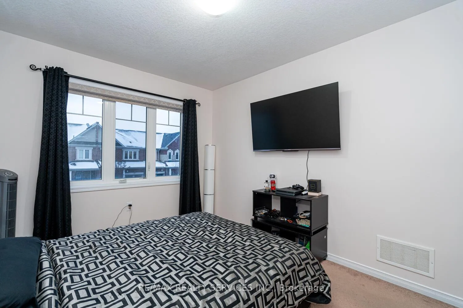 Photo 36 of 11 Hoover Road, Brampton, Northwest Brampton — HOMEH