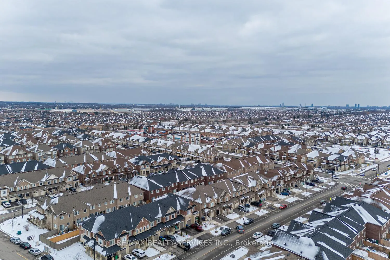 Photo 48 of 11 Hoover Road, Brampton, Northwest Brampton — HOMEH