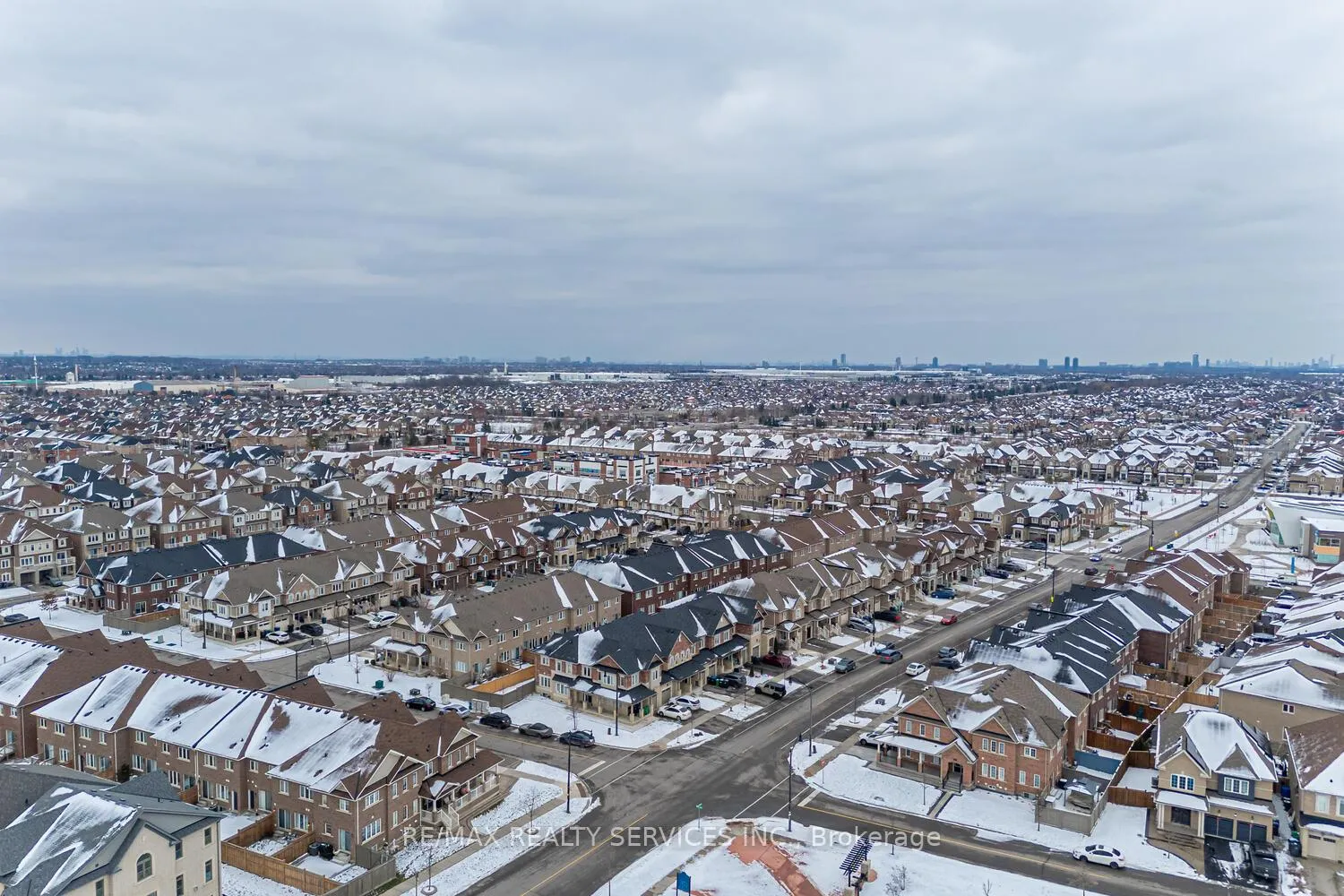 Photo 49 of 11 Hoover Road, Brampton, Northwest Brampton — HOMEH