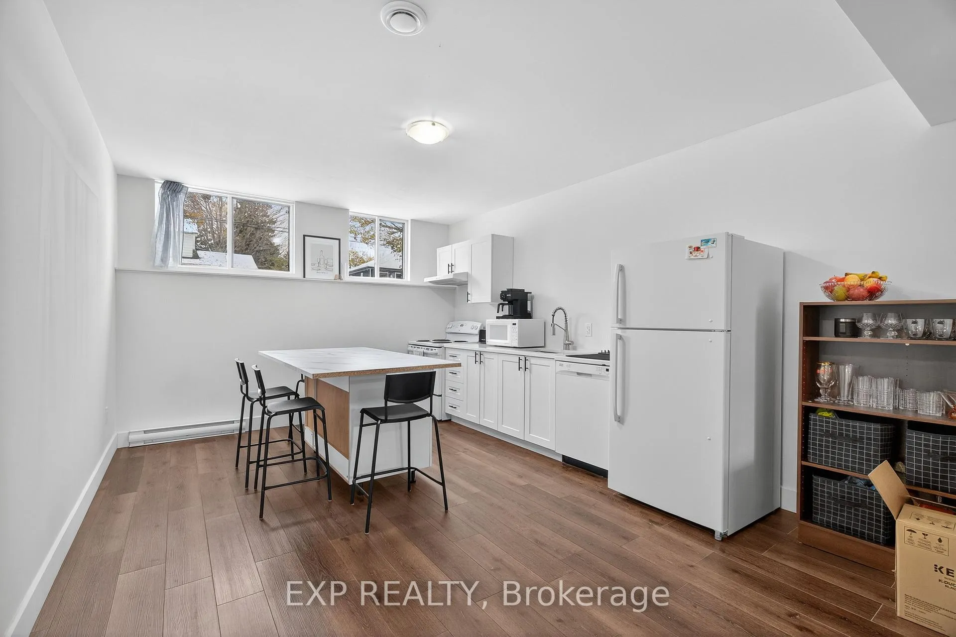 Photo 2 of 53 Lakeview Avenue, Kingston, City Southwest — HOMEH