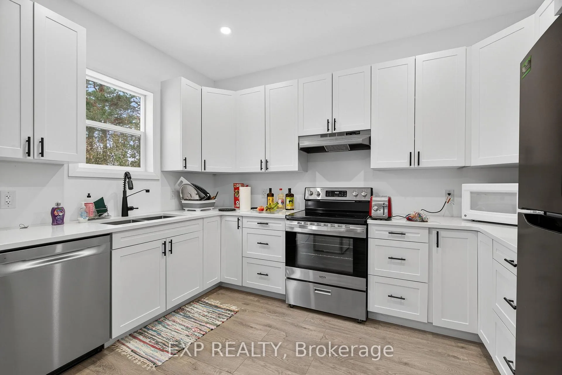 Photo 17 of 53 Lakeview Avenue, Kingston, City Southwest — HOMEH