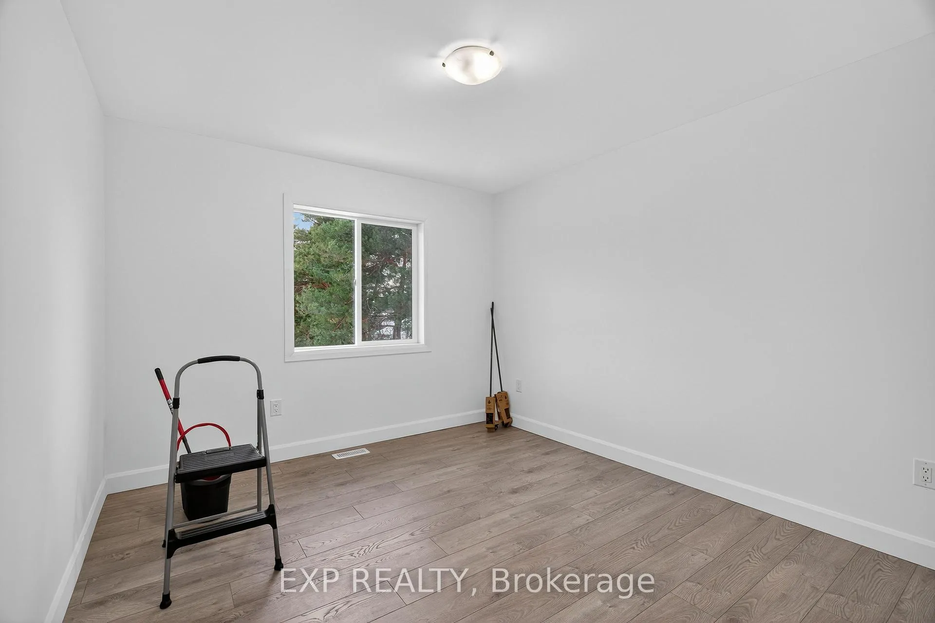 Photo 29 of 53 Lakeview Avenue, Kingston, City Southwest — HOMEH
