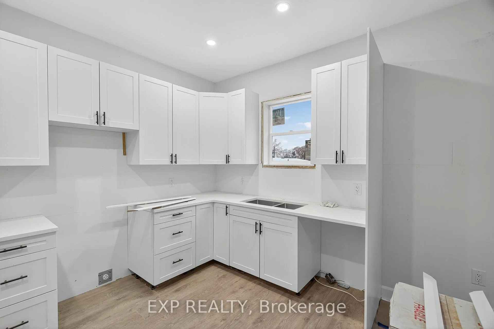 Photo 33 of 53 Lakeview Avenue, Kingston, City Southwest — HOMEH