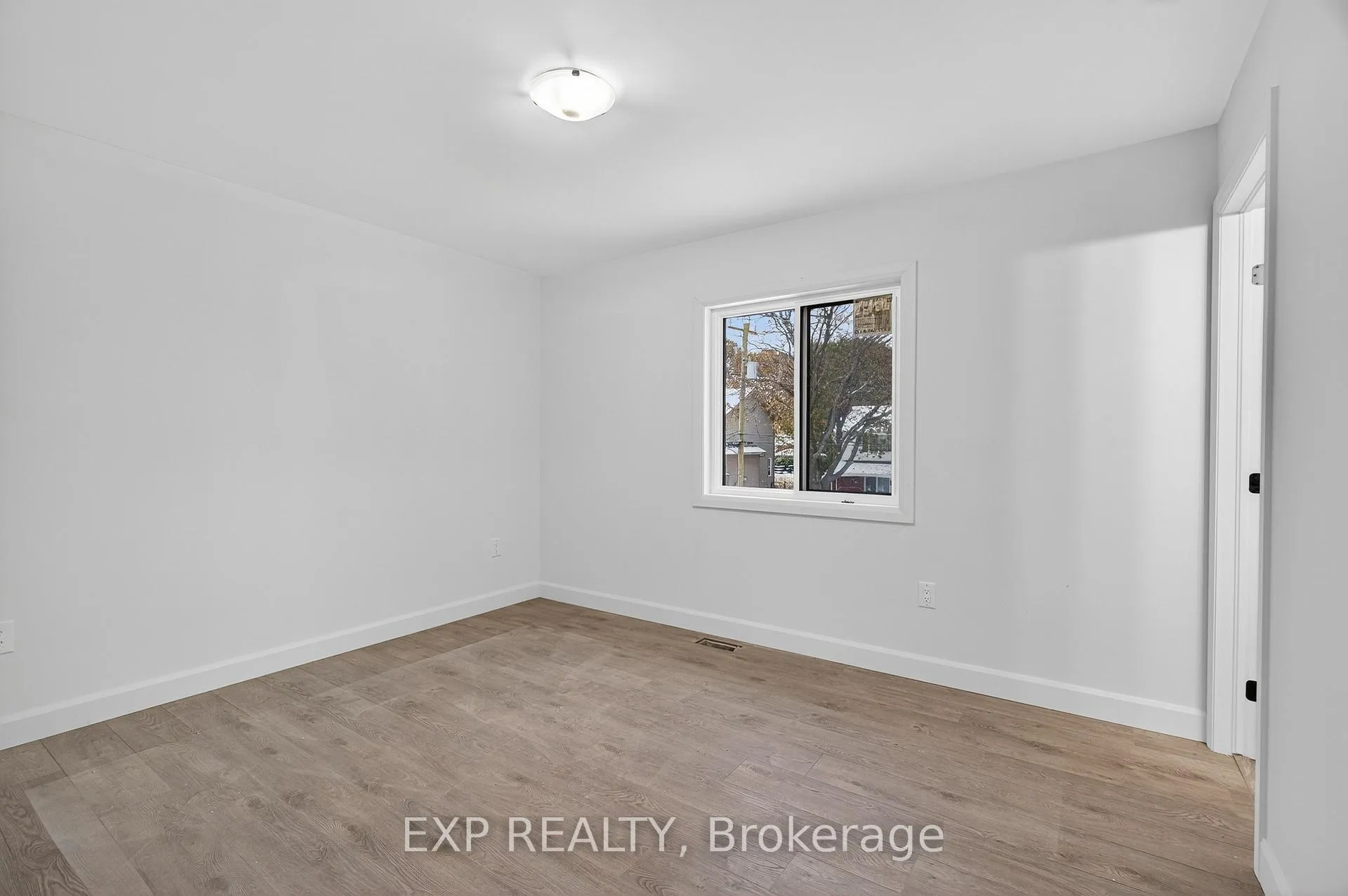 Photo 34 of 53 Lakeview Avenue, Kingston, City Southwest — HOMEH