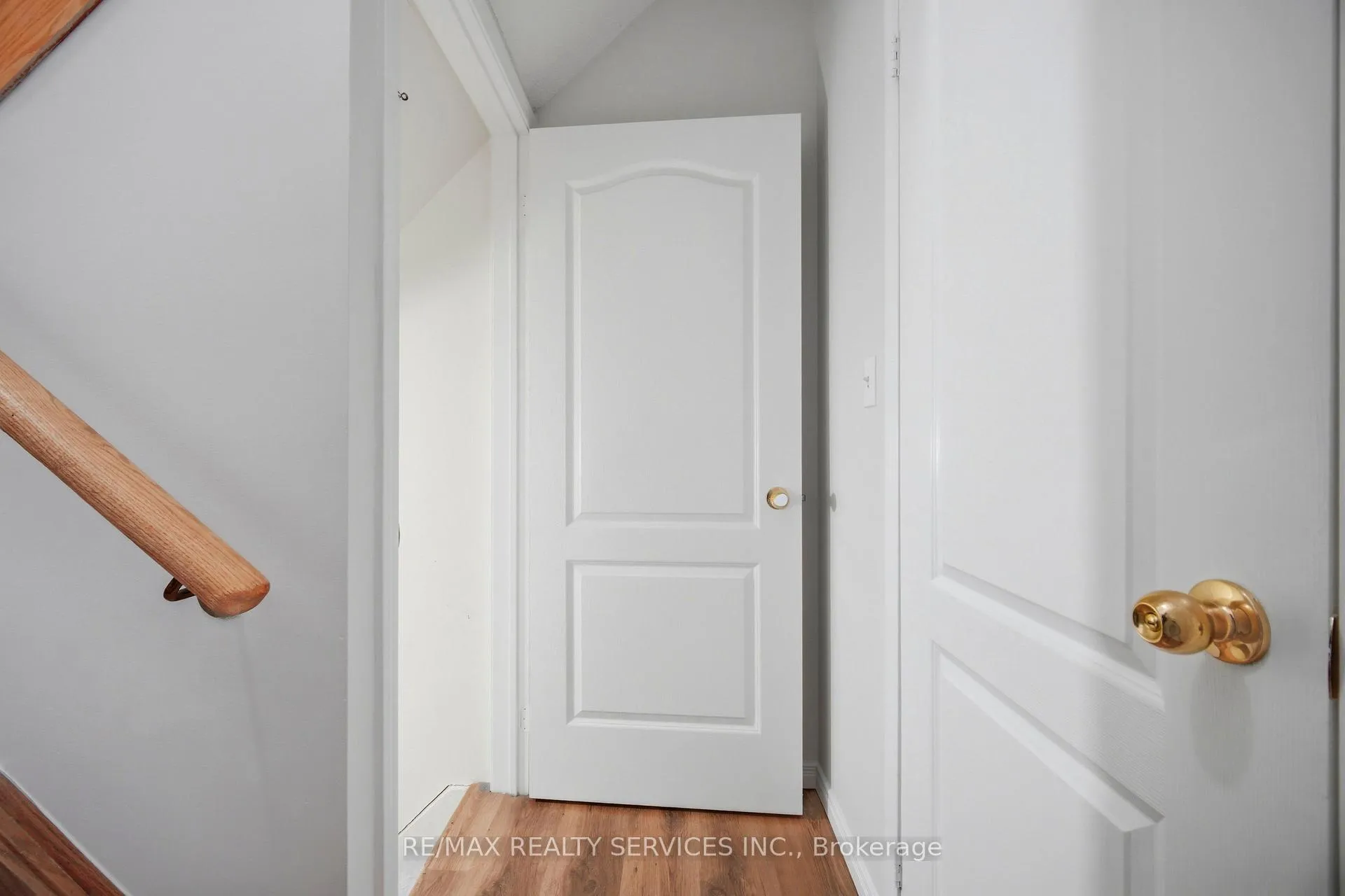 Photo 31 of 21 Upper Highlands Drive, Brampton, Heart Lake East — HOMEH