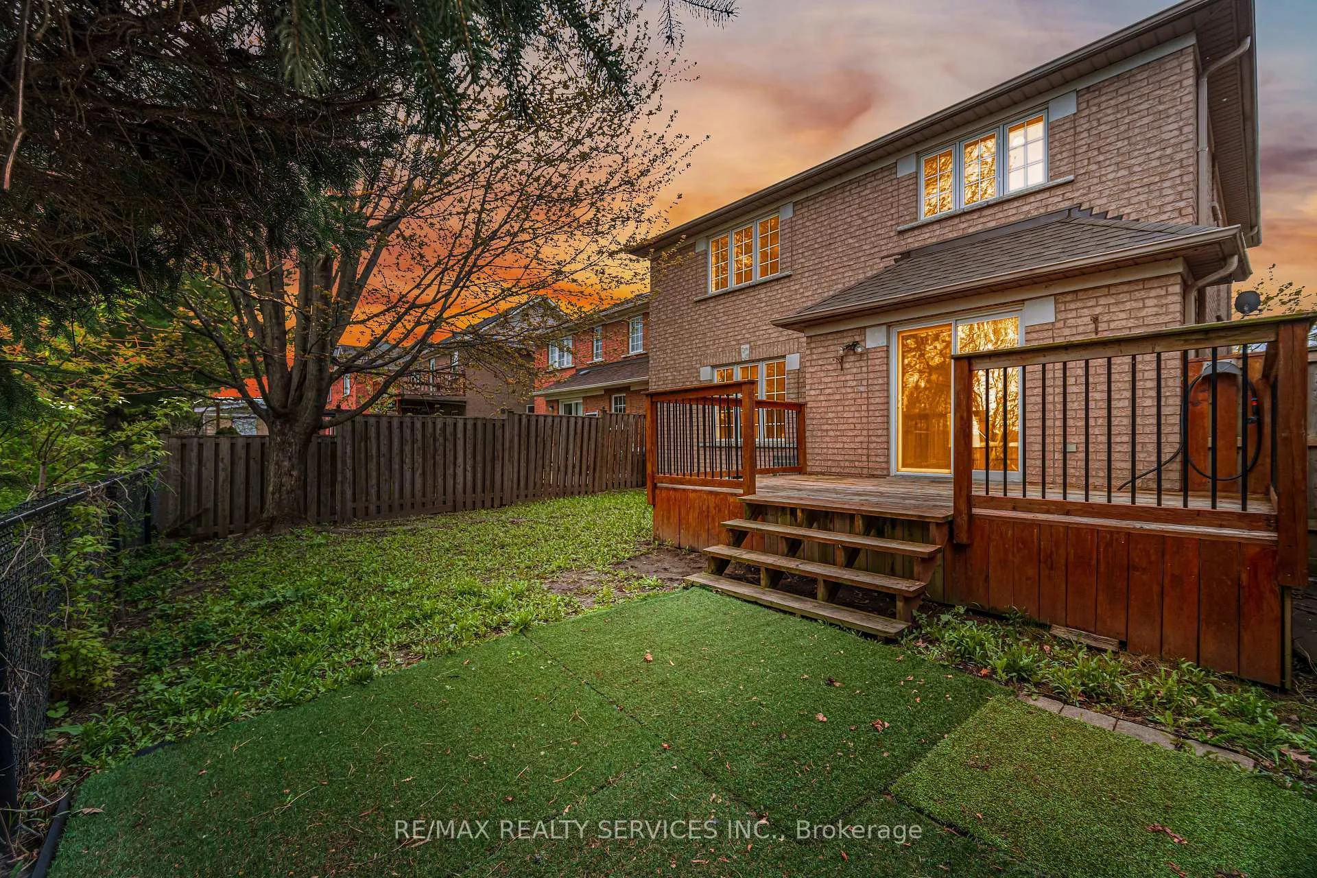 Photo 41 of 21 Upper Highlands Drive, Brampton, Heart Lake East — HOMEH